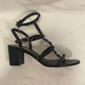 Valentino Garavani Rockstud black heels size 39